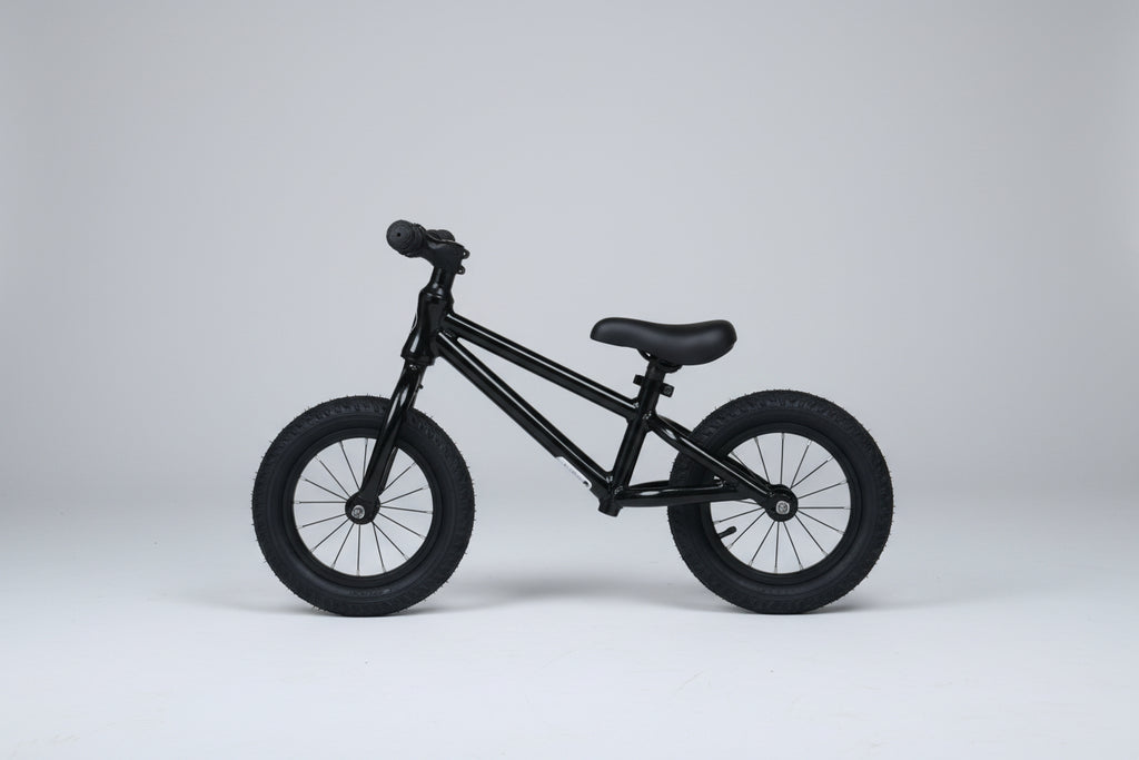 Royo-Boys-Black_Edition_12_Inch_Luchtbanden_Aluminium_Frame_2_tot_4_jaar